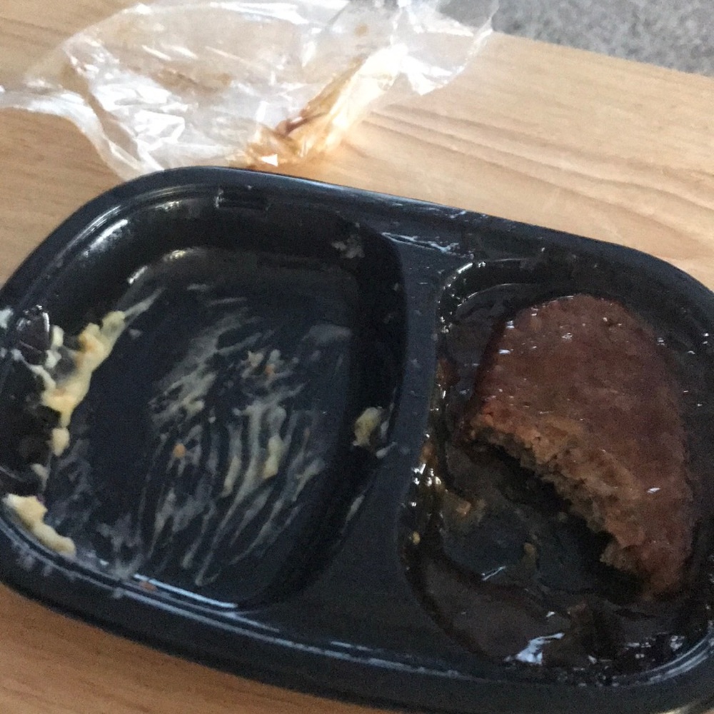 Half Eaten salsberry steak.